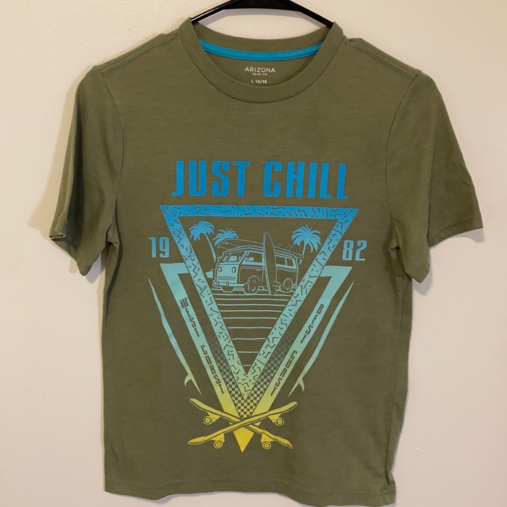 Boys graphic tee shirt.
